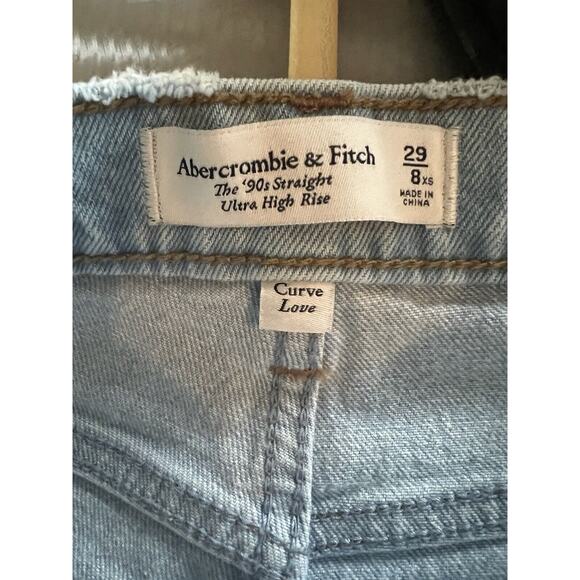Abercrombie 90s Straight Ultra High Rise Curve Love Split Ankle Jeans Size 29/8 - Picture 3 of 4